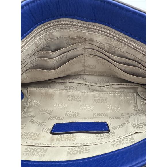 AUTH. MICHAEL KORS Hamilton Blue Leather Gold Chain Buckle Shoulder Flap Bag EUC - Picture 10 of 14